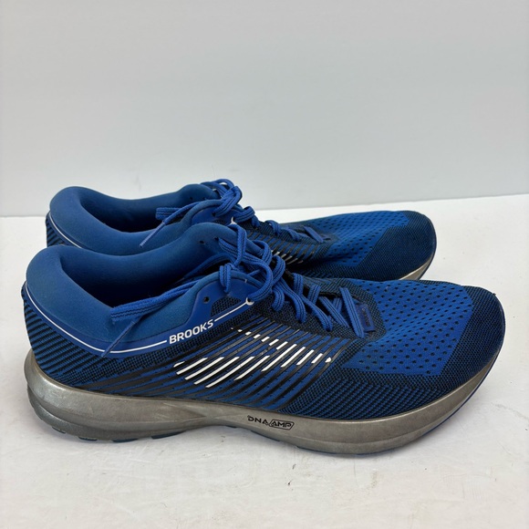 Brooks Levitate Mens Blue Running Shoes size 11 main image 4